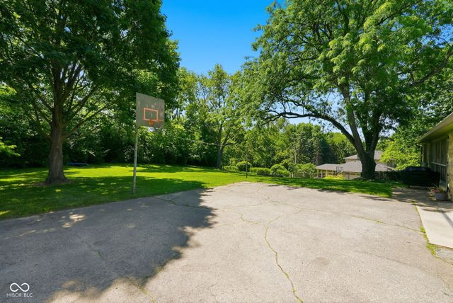 7631 Brookview Lane, Indianapolis, IN 46250