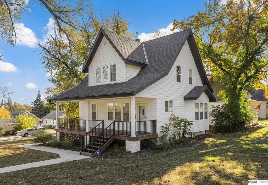 3021 Sheffield Street, Omaha, NE 68112