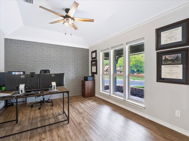 3313 Bobwhite Drive, Bedford, TX 76021