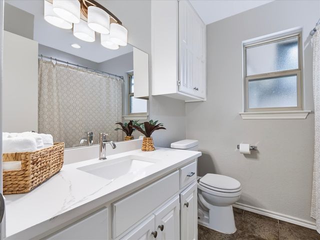 3313 Bobwhite Drive, Bedford, TX 76021