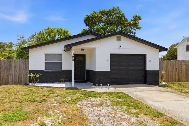 8952 NARCISSUS AVENUE, Seminole, FL 33777