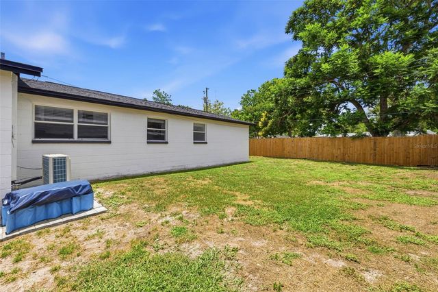 8952 NARCISSUS AVENUE, Seminole, FL 33777