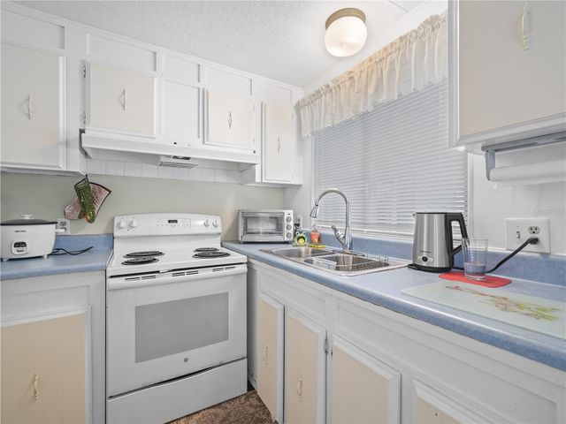 315 BEAVER LANE, Haines City, FL 33844