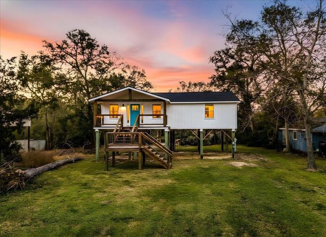 7908 Pin Oak Road, Alvin, TX 77511