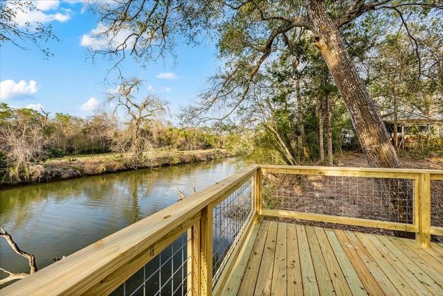 7908 Pin Oak Road, Alvin, TX 77511