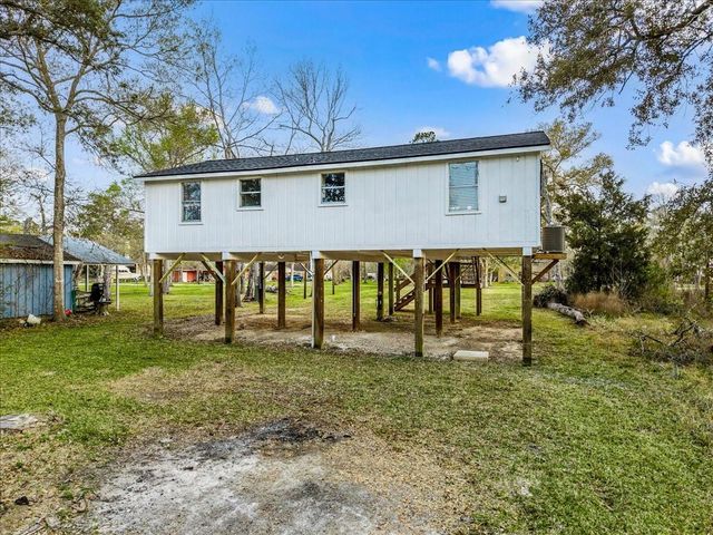 7908 Pin Oak Road, Alvin, TX 77511