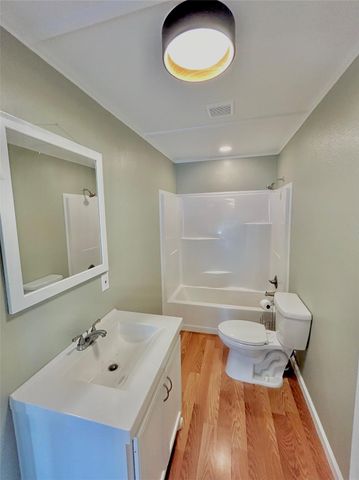 927 27th Street, San Leon, TX 77539