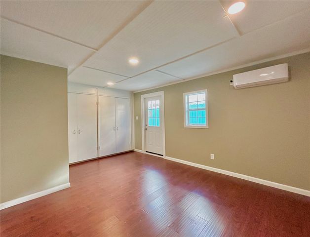 927 27th Street, San Leon, TX 77539