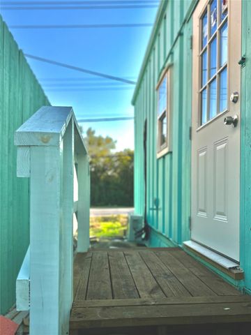 927 27th Street, San Leon, TX 77539