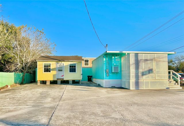 927 27th Street, San Leon, TX 77539