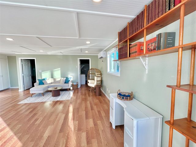 927 27th Street, San Leon, TX 77539