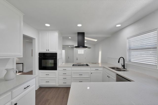 6928 Glen Hills Road, Richland Hills, TX 76118