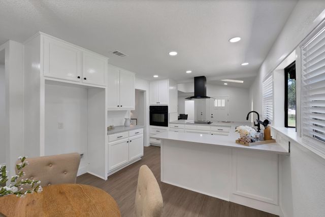 6928 Glen Hills Road, Richland Hills, TX 76118