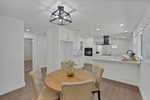6928 Glen Hills Road, Richland Hills, TX 76118