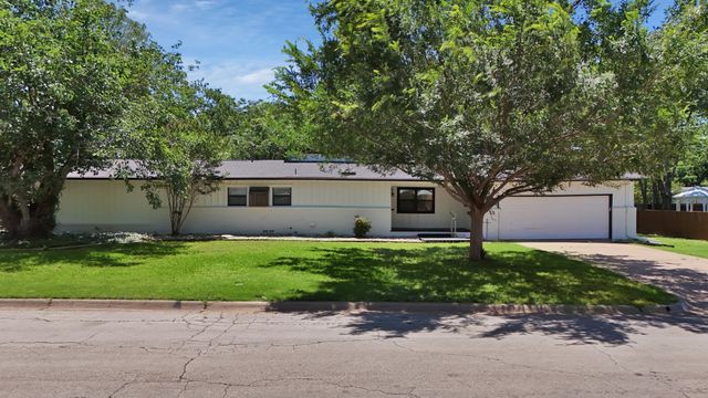 6928 Glen Hills Road, Richland Hills, TX 76118