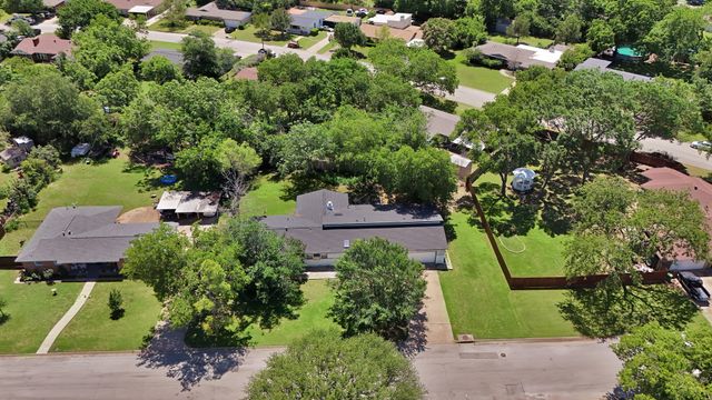 6928 Glen Hills Road, Richland Hills, TX 76118