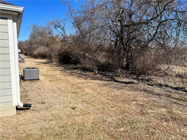 502 Cresswell Drive, Fayetteville, AR 72704