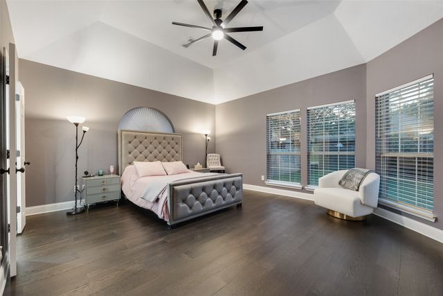 11709 Pheasant Creek Drive, Fort Worth, TX 76244