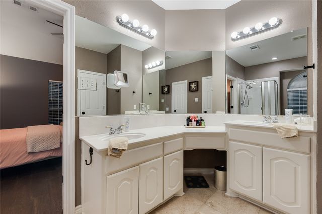 11709 Pheasant Creek Drive, Fort Worth, TX 76244