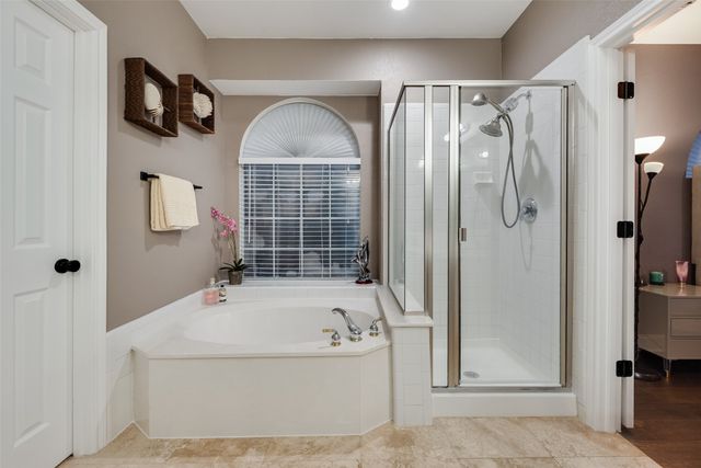 11709 Pheasant Creek Drive, Fort Worth, TX 76244