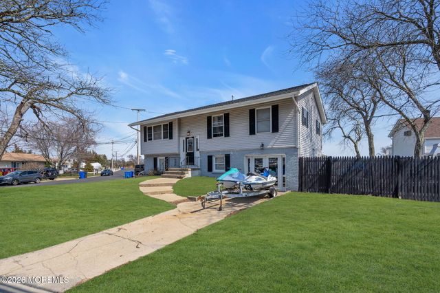 1203 Fischer Boulevard, Toms River, NJ 08753