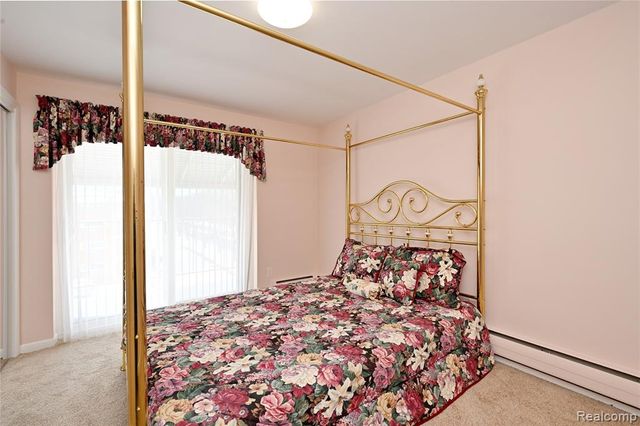 2820 Woodslee Drive 410, Royal Oak, MI 48073