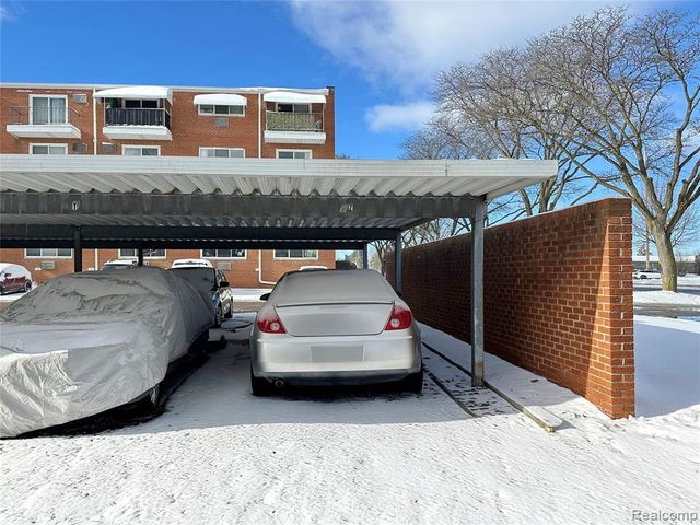 2820 Woodslee Drive 410, Royal Oak, MI 48073