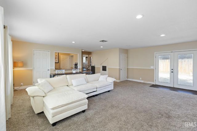 503 Ray Street, Bakersfield, CA 93308