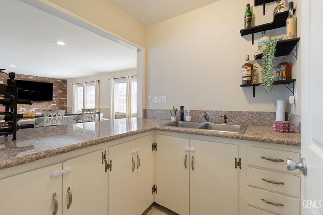 503 Ray Street, Bakersfield, CA 93308