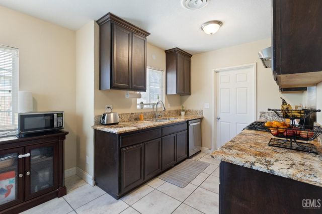 503 Ray Street, Bakersfield, CA 93308