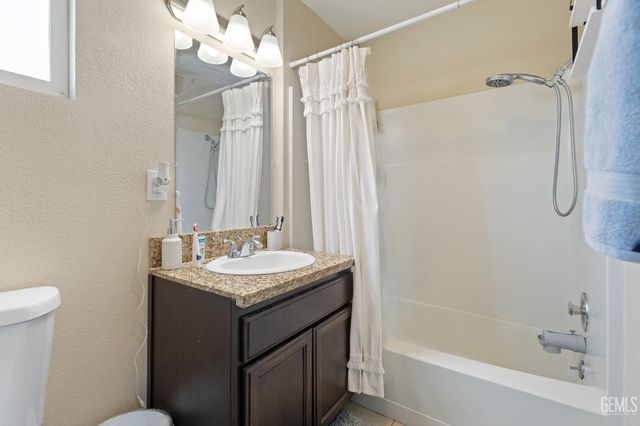 503 Ray Street, Bakersfield, CA 93308