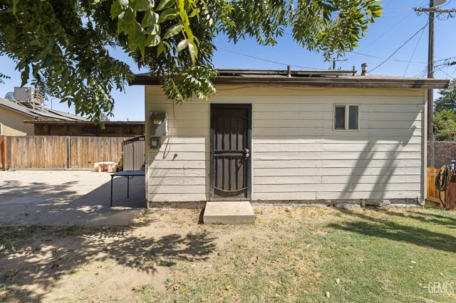 503 Ray Street, Bakersfield, CA 93308