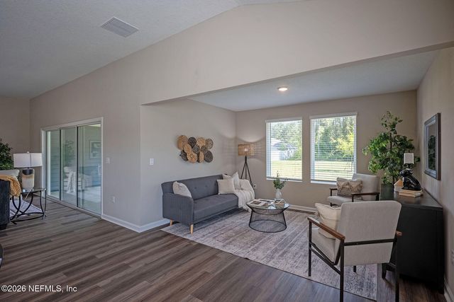 10972 HELMSDALE Lane, Jacksonville, FL 32221