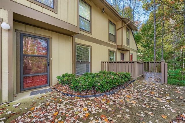 1607 Woodcliff Drive, Atlanta, GA 30350