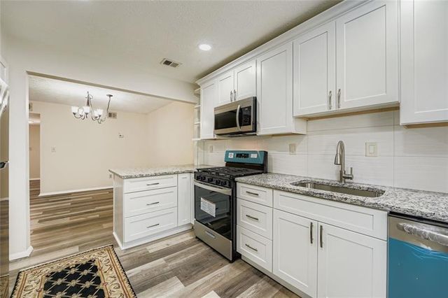 1607 Woodcliff Drive, Atlanta, GA 30350