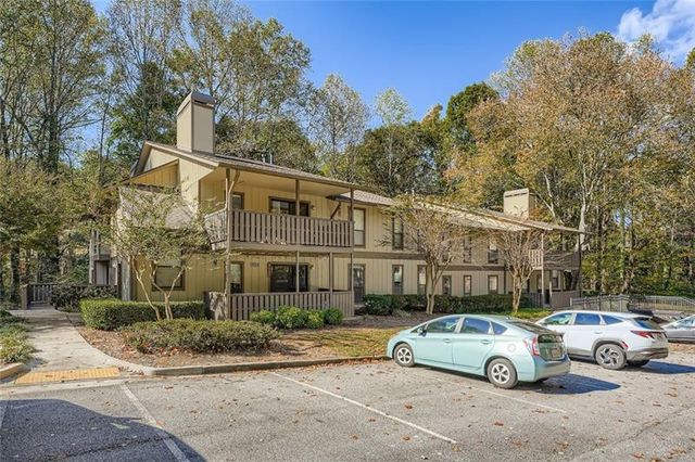 1607 Woodcliff Drive, Atlanta, GA 30350