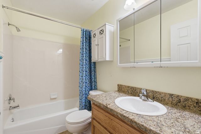 2329 W 1680 N, Clinton, UT 84015