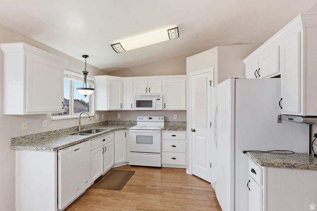 2329 W 1680 N, Clinton, UT 84015