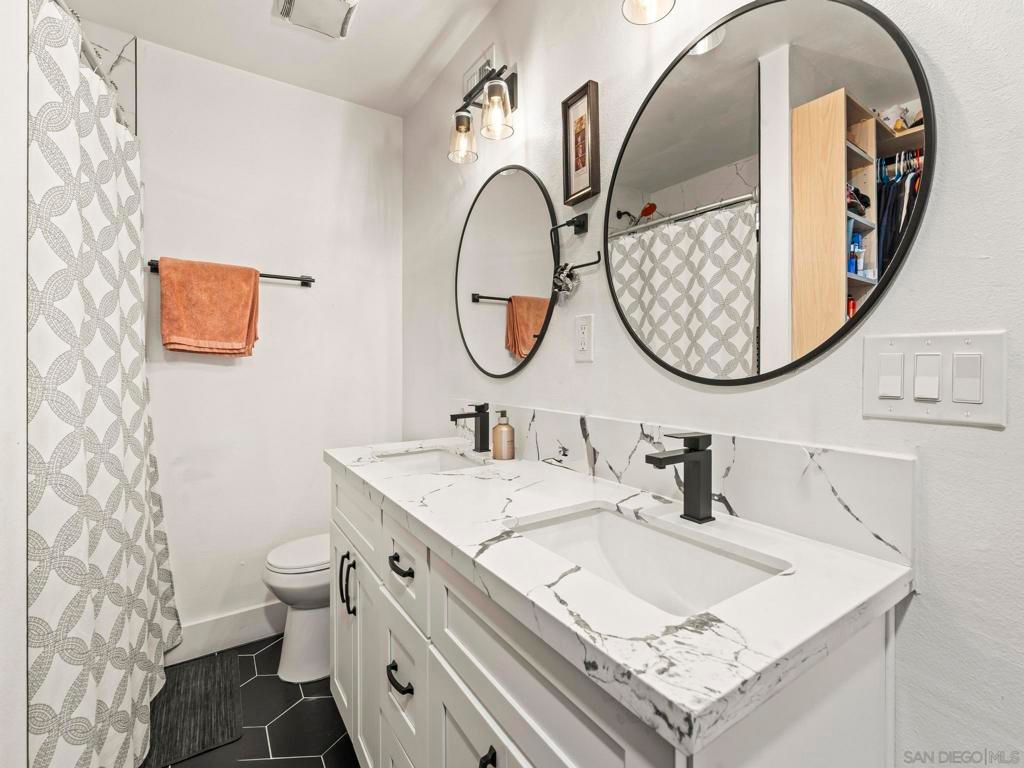 Image 12 of property listing at 10252 Santana Street, Santee, CA 92071
