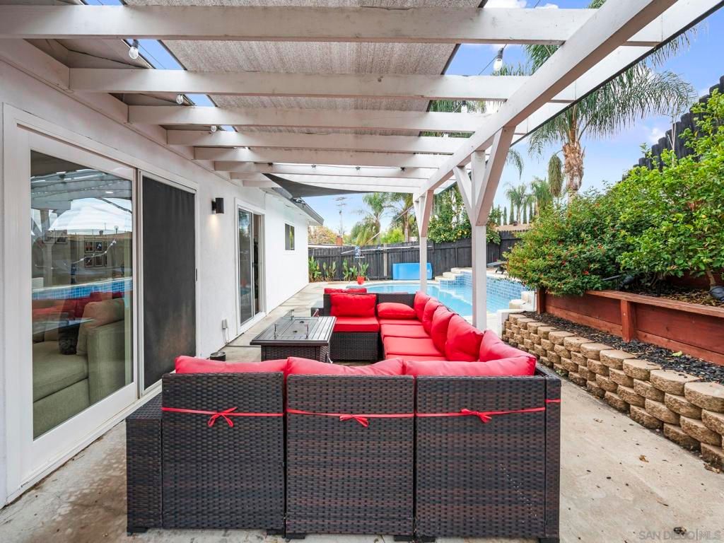 Image 14 of property listing at 10252 Santana Street, Santee, CA 92071