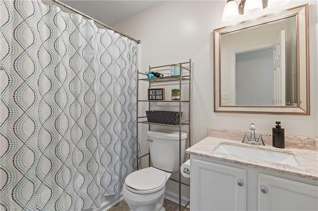 404 Adorn CT, Suffolk, VA 23434