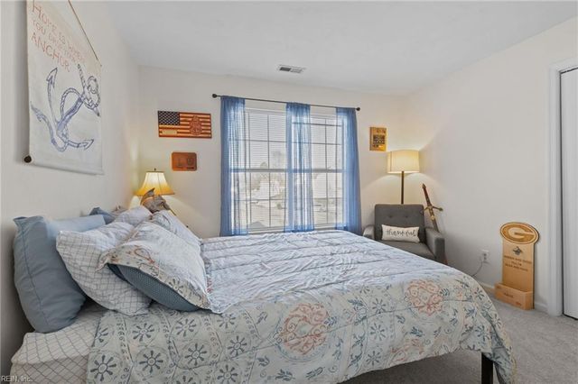 404 Adorn CT, Suffolk, VA 23434