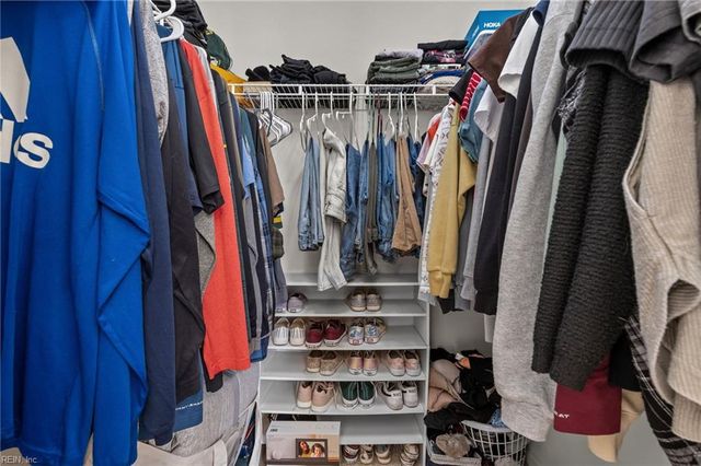 404 Adorn CT, Suffolk, VA 23434