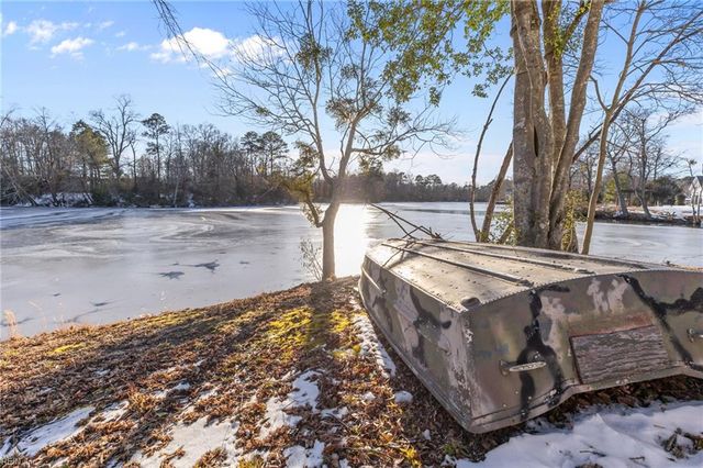 404 Adorn CT, Suffolk, VA 23434