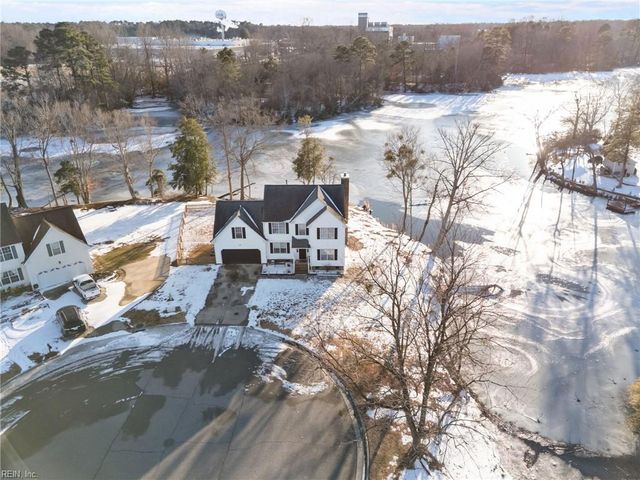 404 Adorn CT, Suffolk, VA 23434