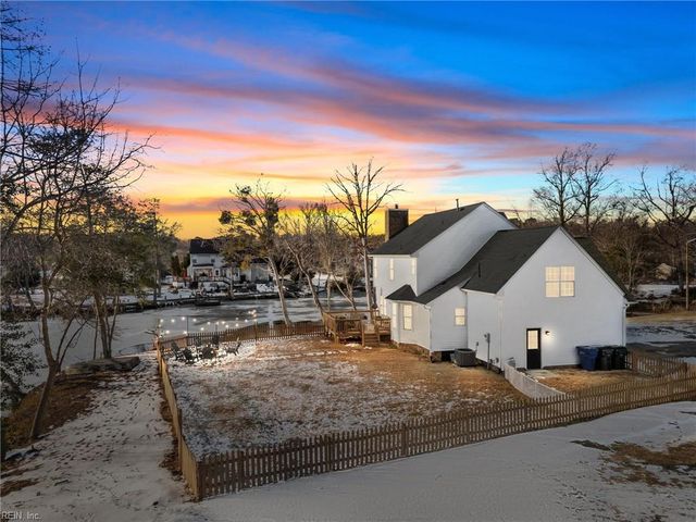 404 Adorn CT, Suffolk, VA 23434