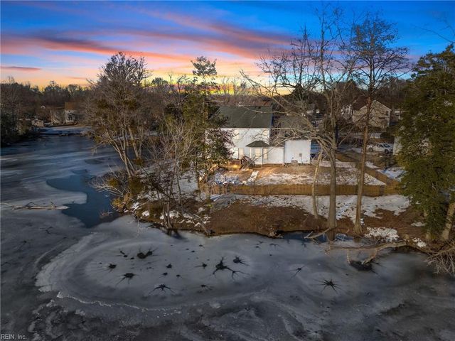 404 Adorn CT, Suffolk, VA 23434