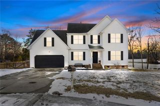 404 Adorn CT, Suffolk, VA 23434