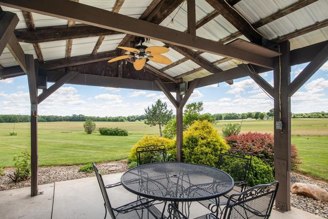 10787 N 300 W, Huntington, IN 46750