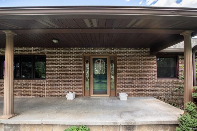10787 N 300 W, Huntington, IN 46750